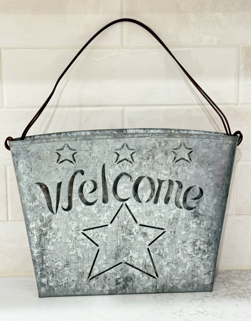 Galvanized Metal Wall Pocket Basket Welcome Sign Hanging Planter Star Rustic 11"